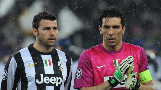 1691283841224068992.jpg gianluigi-buffon-andrea-barzagli-juventus_3464538.jpg
